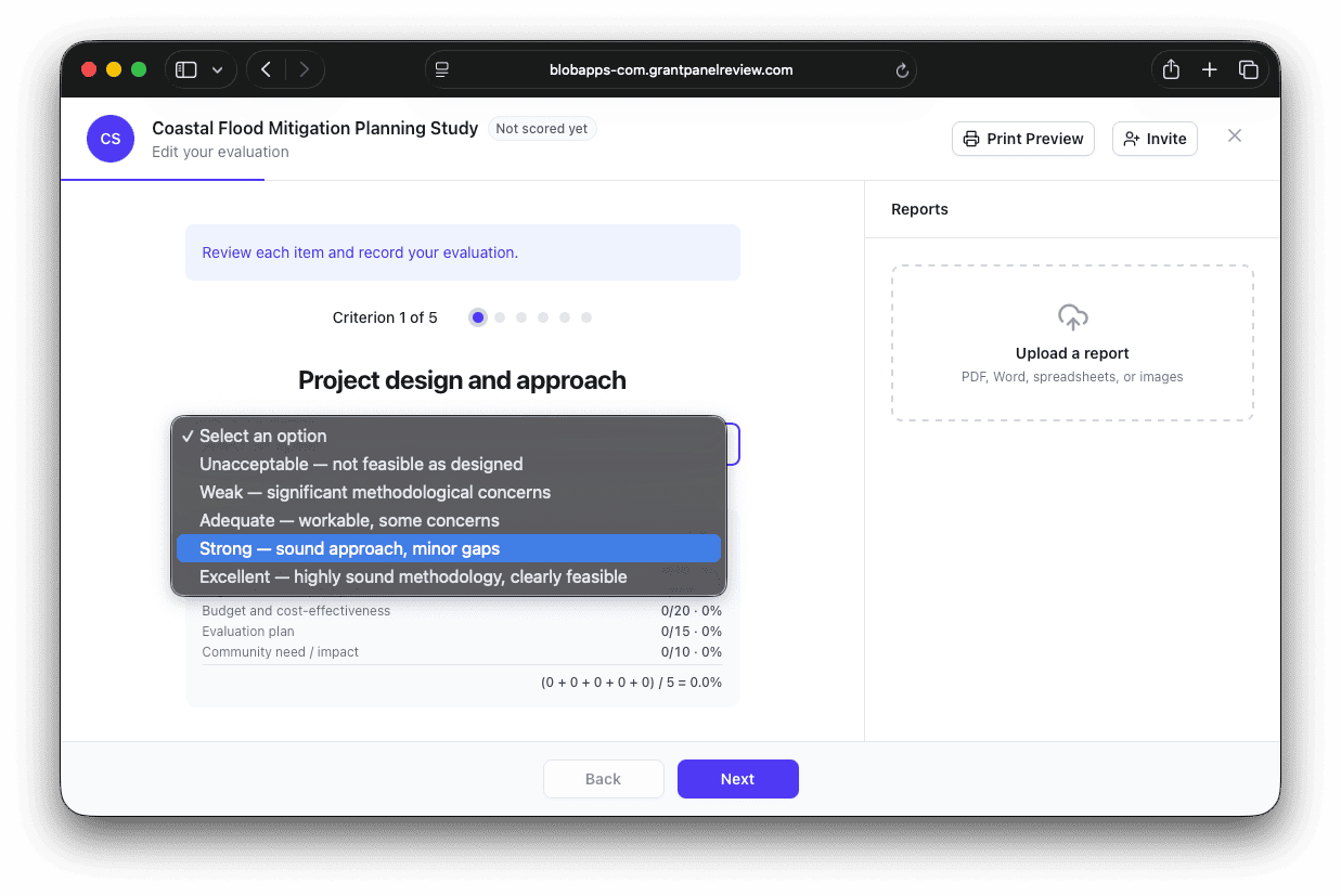 Evaluation screen scoring an application's project design and approach, with the score updating live